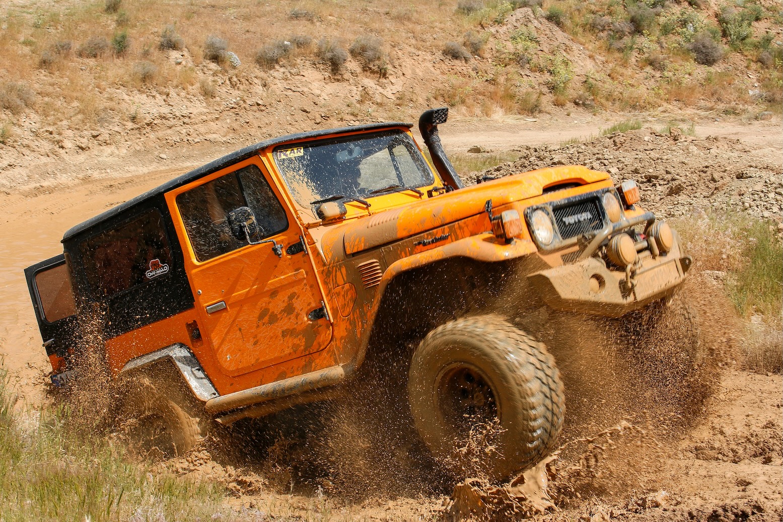 Off-road vehicle with Oasis compressor
